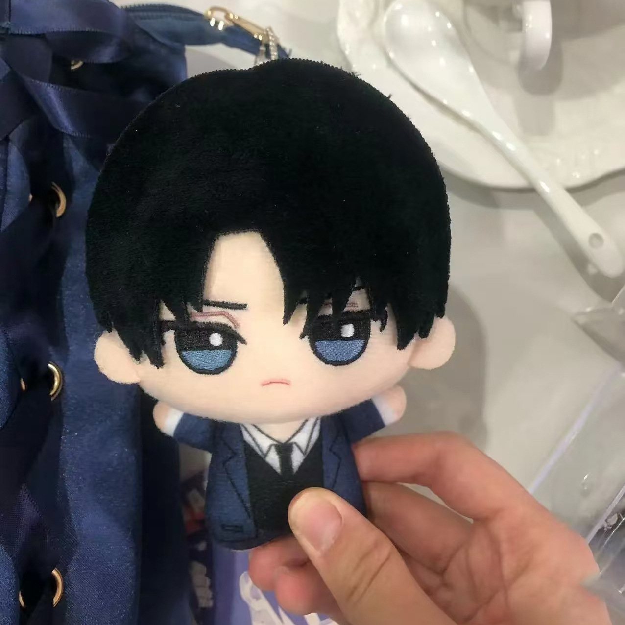 10 cm Levi Ackerman Plushie An - Cosplay Plushie Prop recensie en prijs