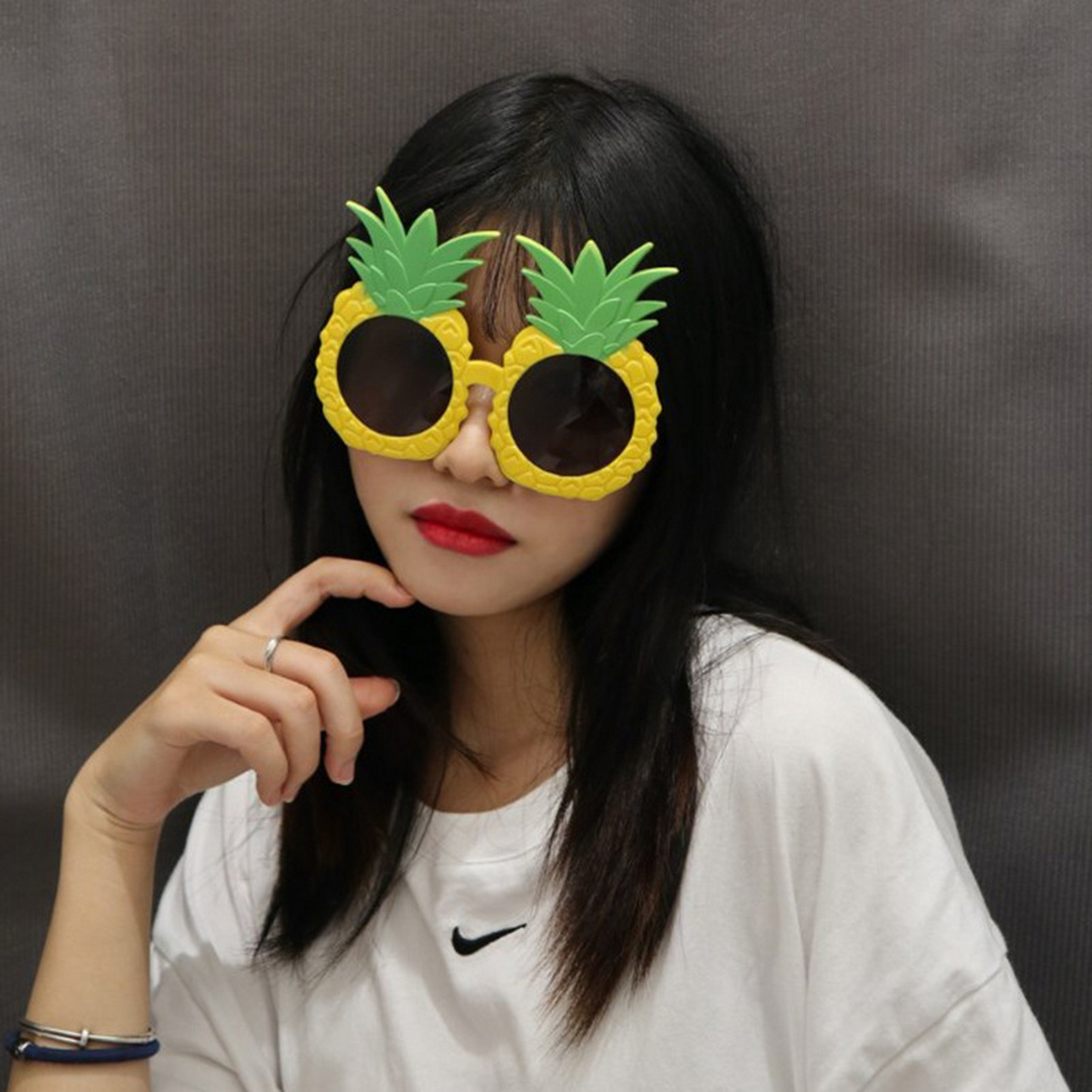 Cartoon Ananas Zonnebril Vakan - Cosplay Prop Designer recensie en prijs